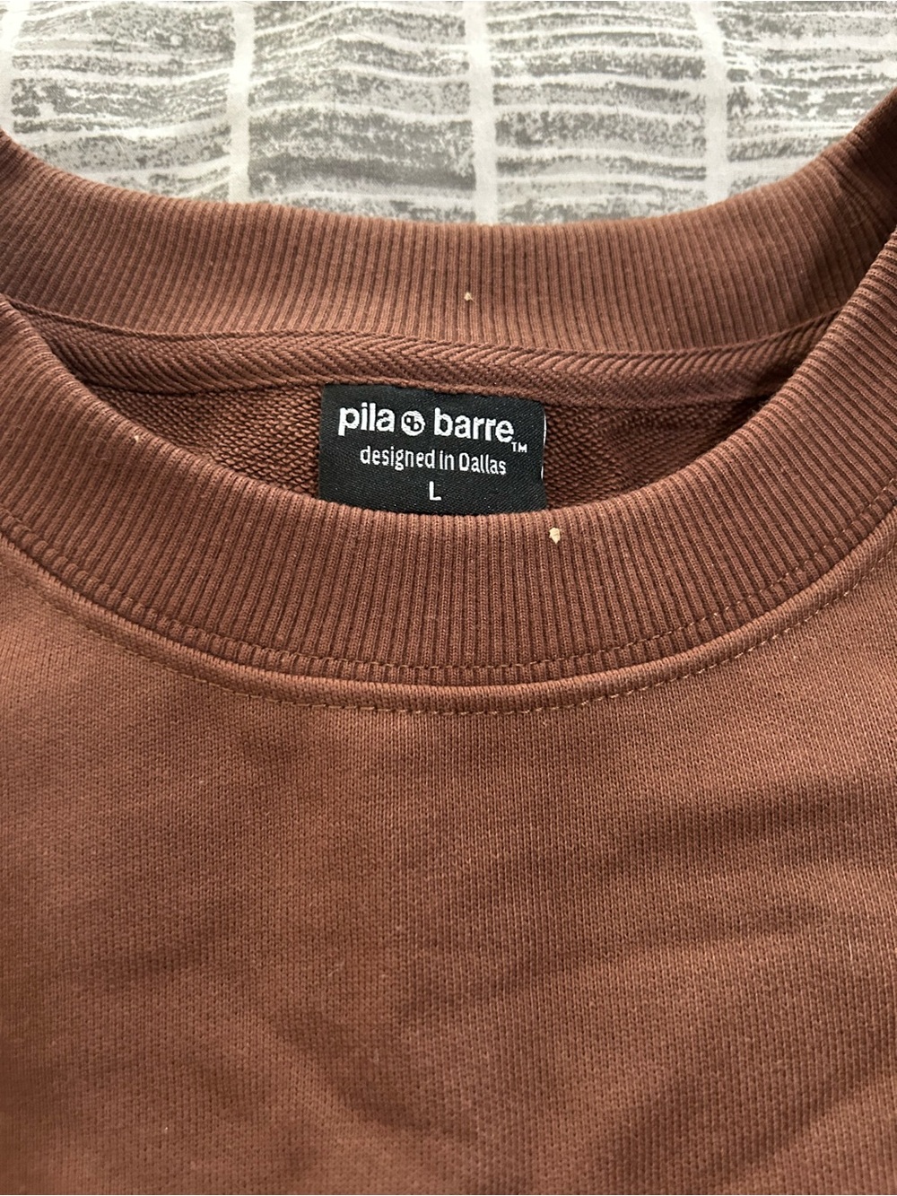 Pila Barre Women's Brown Crewneck Sweatshirt